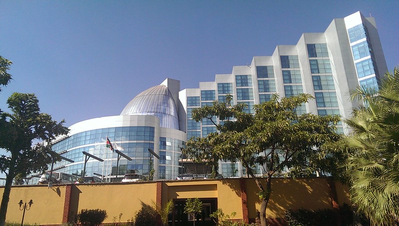 Do you book or can you recommend a Nairobi hotel for our pre or post safari stay